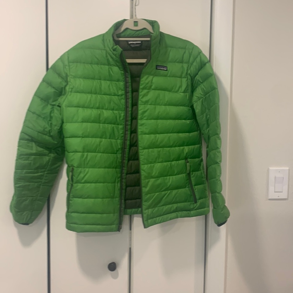Patagonia Kids Green Down Jacket Size XXL 16-18